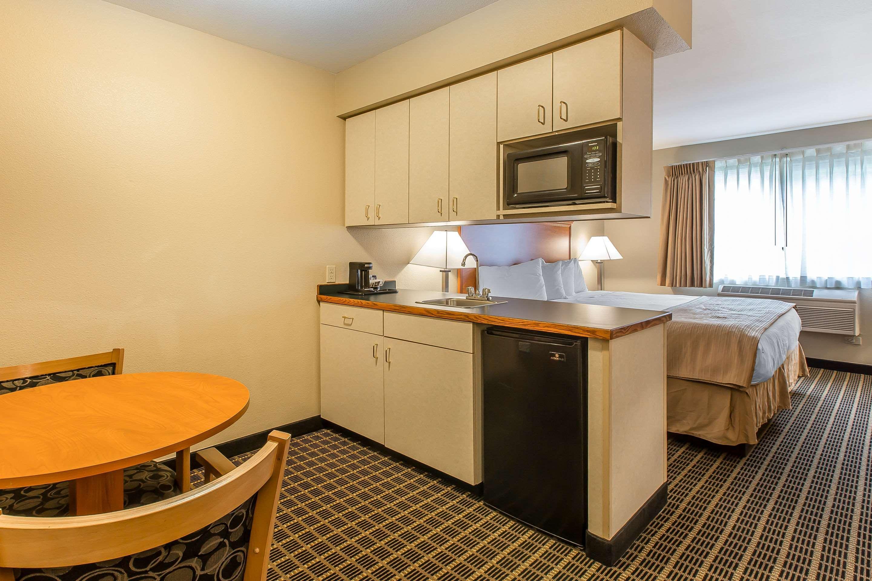 Quality Inn & Suites On The River グレンウッド・スプリングス エクステリア 写真