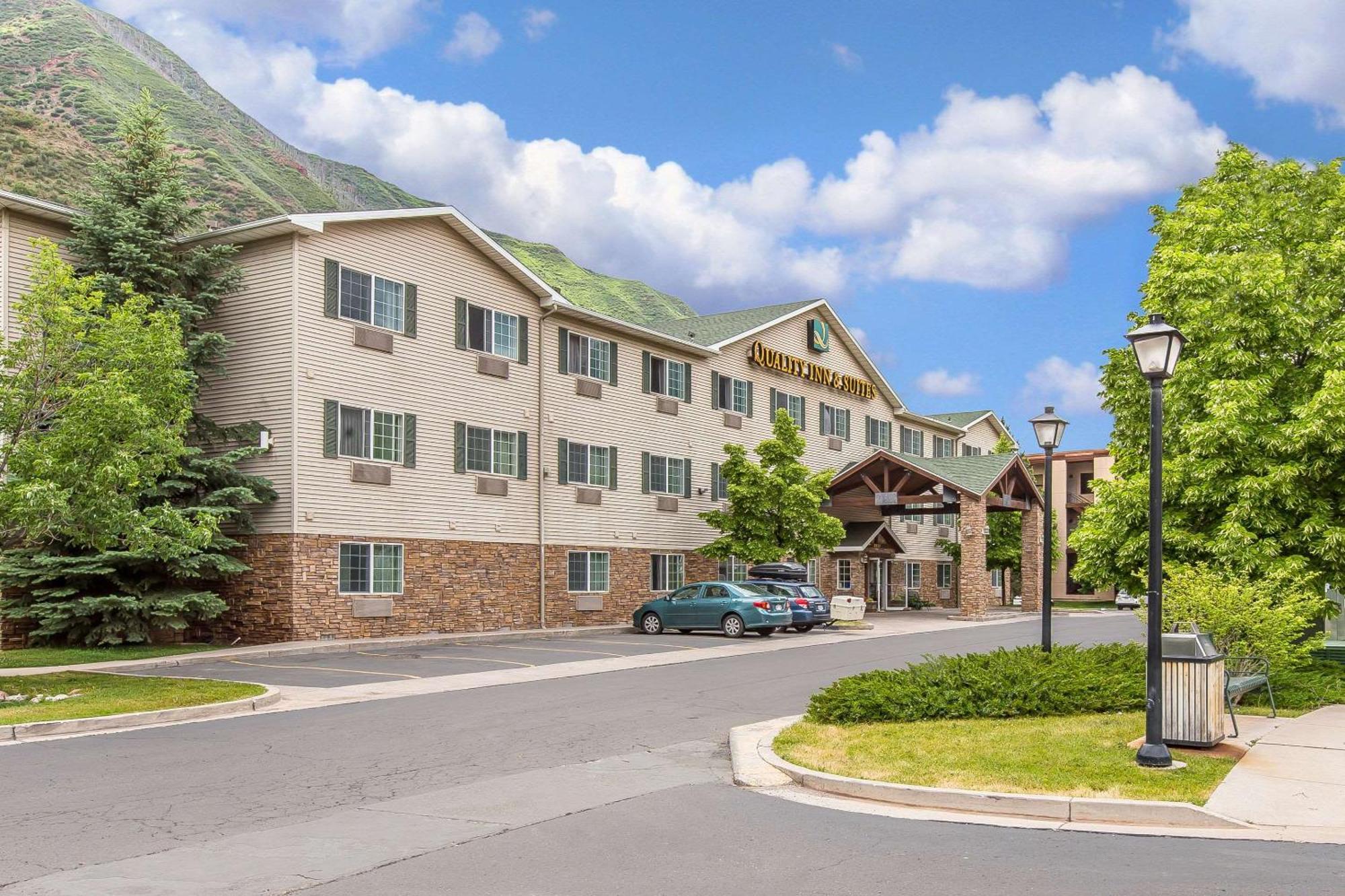 Quality Inn & Suites On The River グレンウッド・スプリングス エクステリア 写真